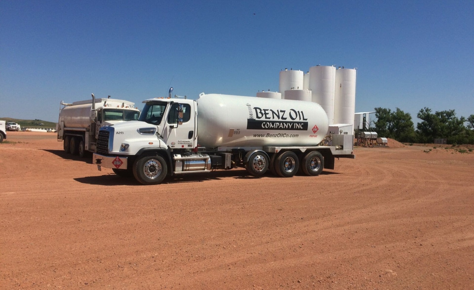 Benz Oil Company propane truck at the Killdeer plant